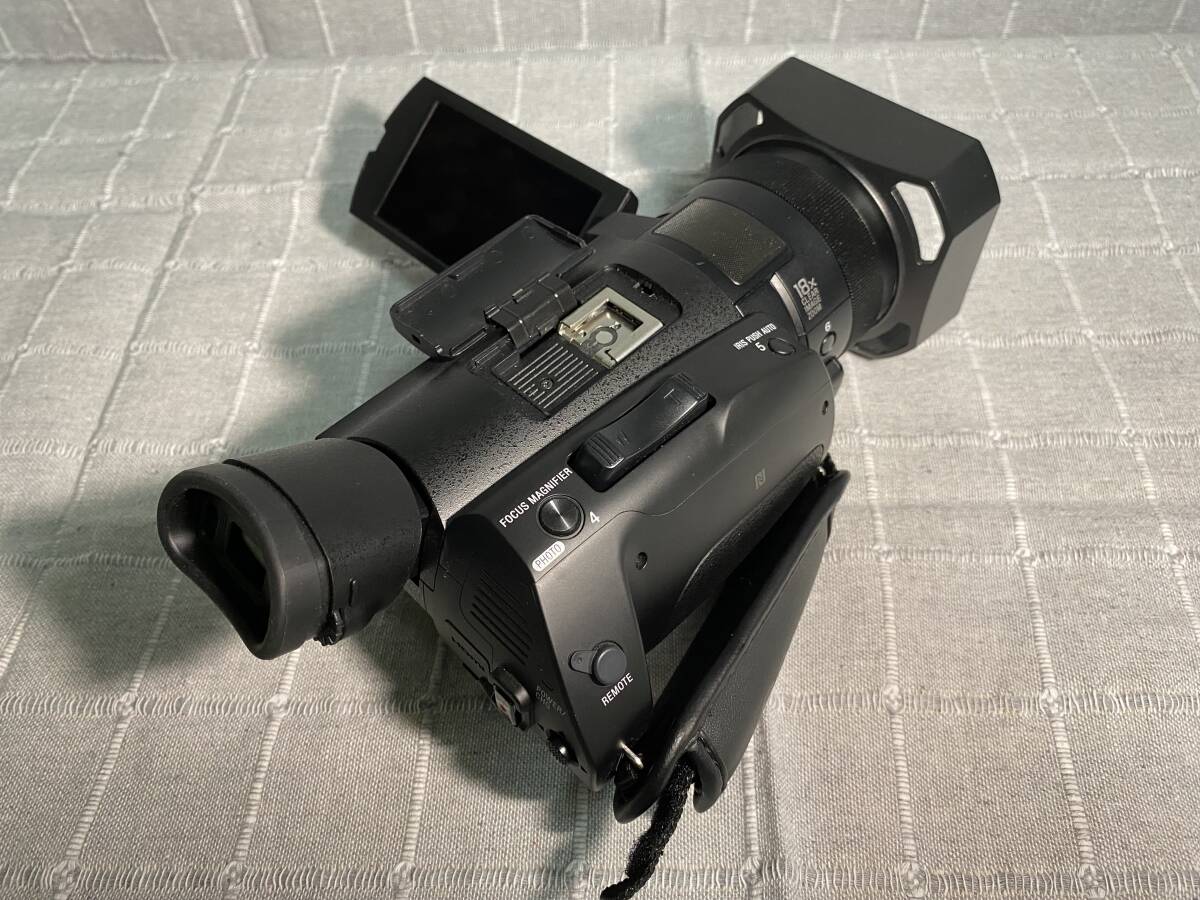 SONY FDR-AX700 デジタル4Kビデオカメラレコーダーの画像6
