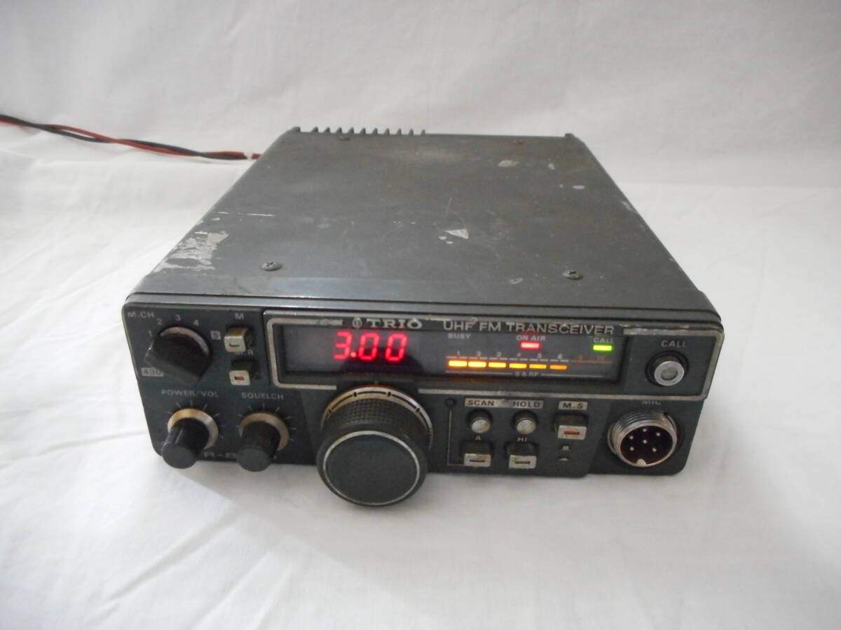 TRIO TR-8400 UHF FM TRANSCEVER 「ジャンク品」の画像1