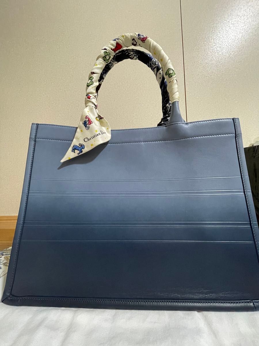 【国内正規品】Christian Dior BOOK TOTE medium バッグ クリスチャンディオール　ブックトート 