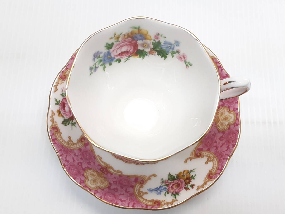 § F7886 ROYAL ALBERT ロイヤルアルバート Lady Carlyle BONE CHINA カップ＆ソーサー 6客セット 金彩 中古の画像3