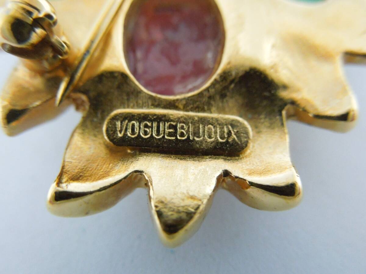 ‡0062 VOGUEBIJOUX ヴォーグビジュ カラーストーン ブローチ ゴールドカラー 宝石風 ヴィンテージの画像9