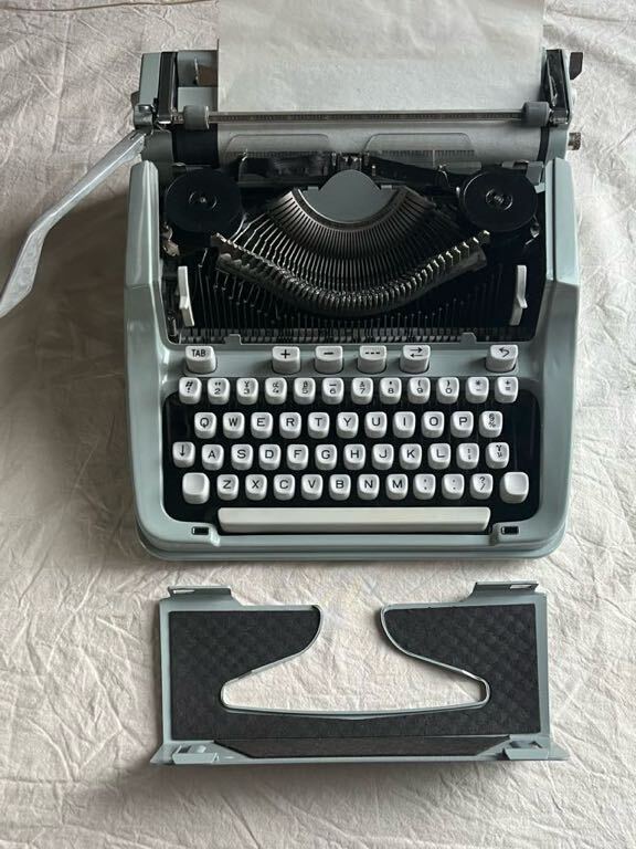* rare *HERMES3000 Hermes 3000 typewriter Switzerland made * Showa era 43 year made *(1986 year made ) ink ribbon replaced 