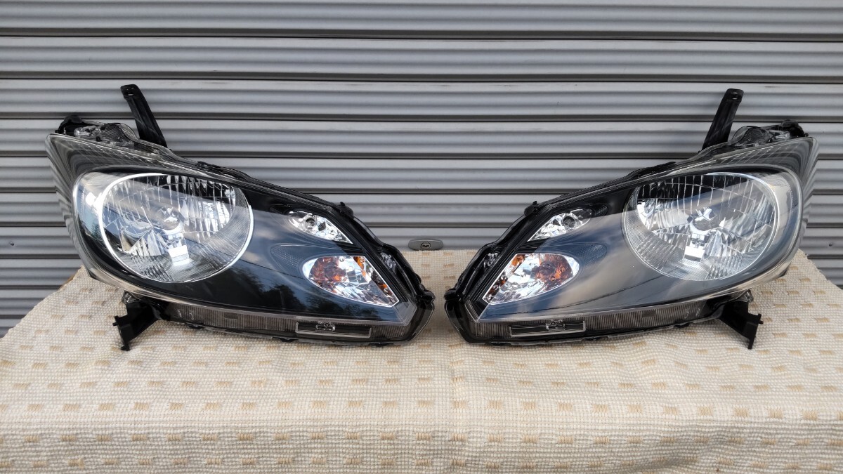 [ lens coating ending ] Freed GB3 GB4 head light left right HID[ personal delivery possibility * Sagamihara ..]