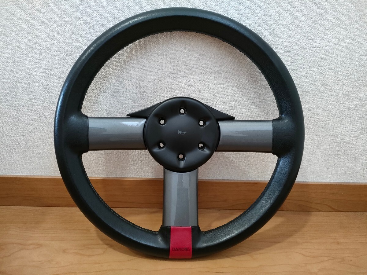 Yahoo!オークション - レア品 momo dakota 36φステアリング モモ Yahoo!オークション - レア品 momo dakota 36φステアリング モモ