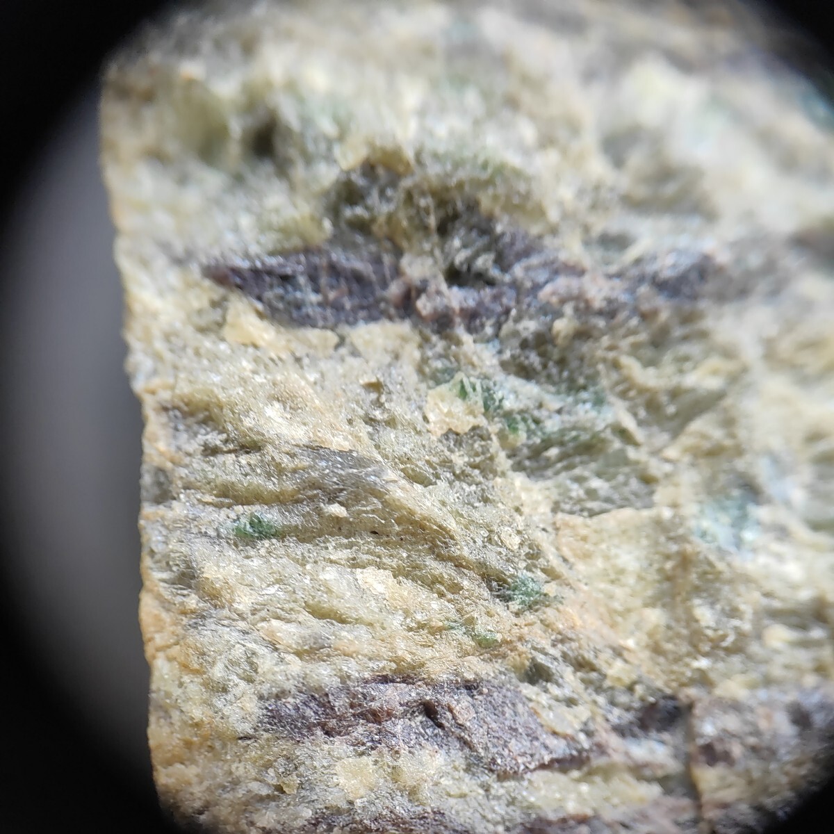 北海道三石町産かんらん岩２個693g 国産鉱物 鉱物標本の画像6