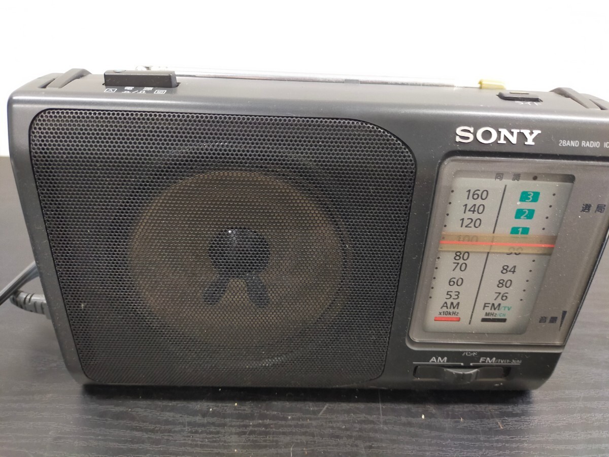SONY ソニー FM AM ラジオ ポータブルラジオ ICF-800 RADIOの画像1