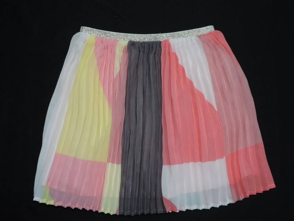 ☆美品☆H&Mのピンクグレー系シフォン素材アコーディオンスカート☆１２２～１２８センチ☆_画像1