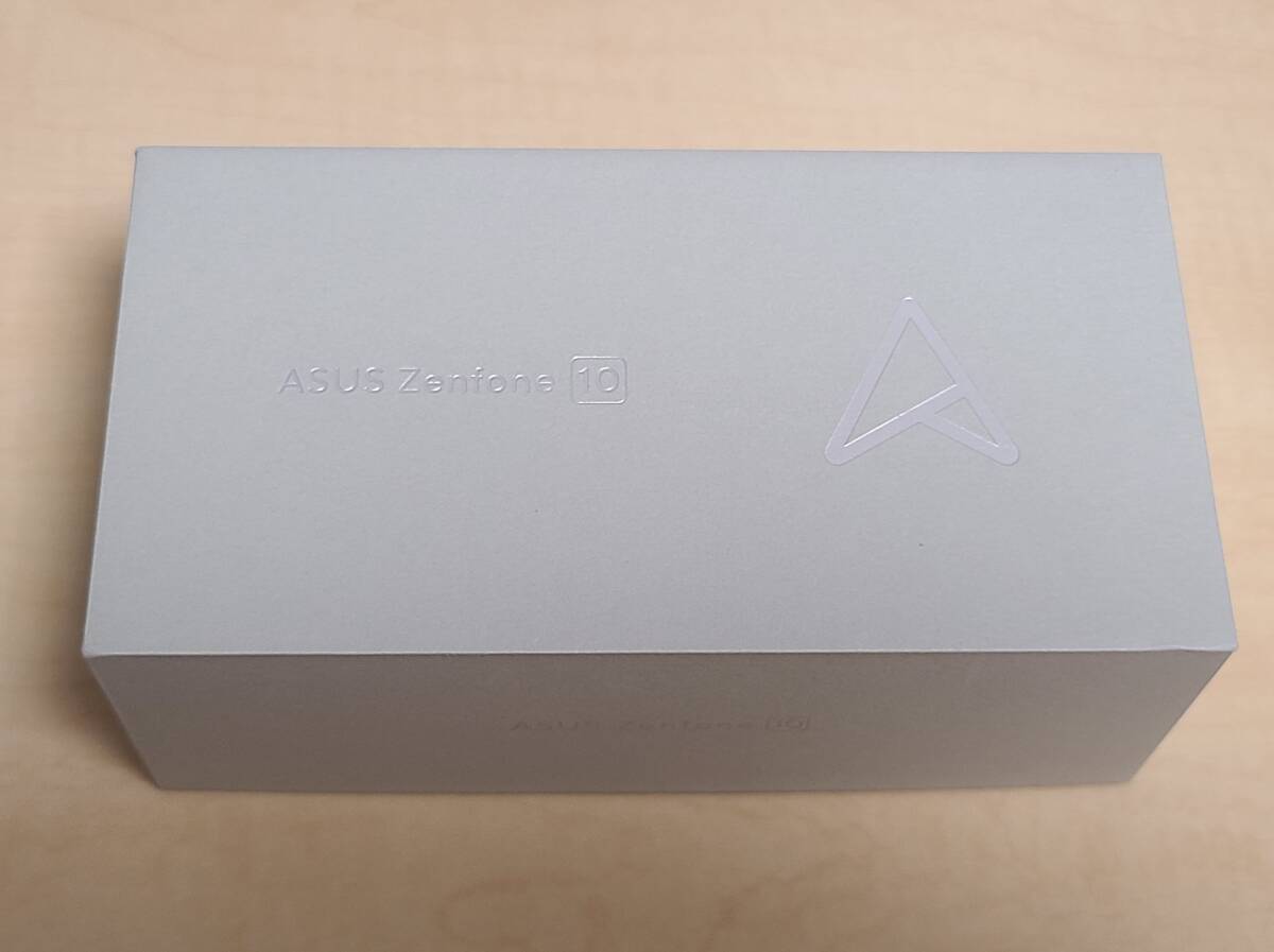 ASUS Zenfone 10 256GB ブラック 国内正規SIMフリー 24年3月購入 ガラスフィルムとケースカバー使用のため使用感なし