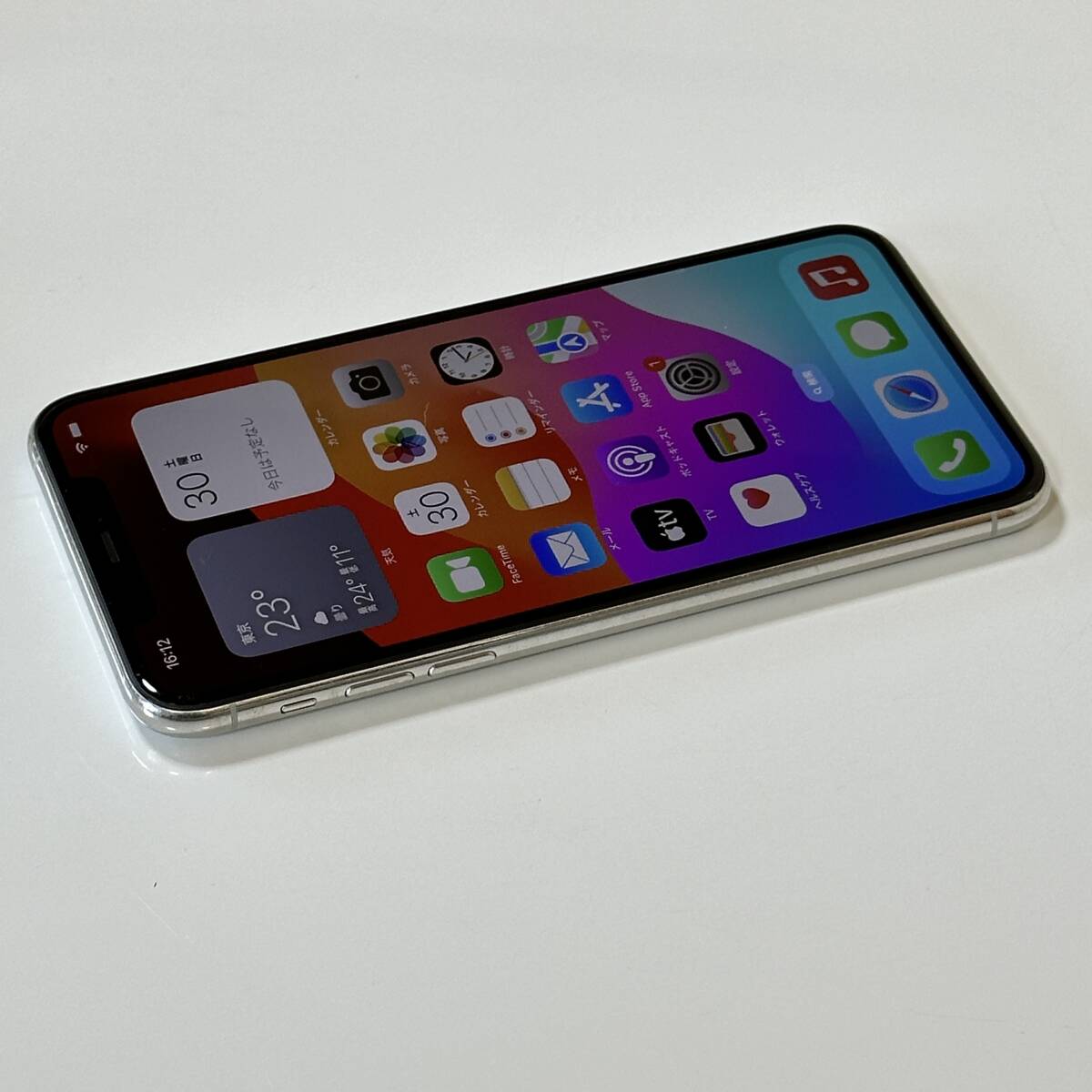 SIMフリー iPhone 11 Pro Max シルバー 256GB MWHK2J/A バッテリー最大容量84％ アクティベーションロック解除済の画像7