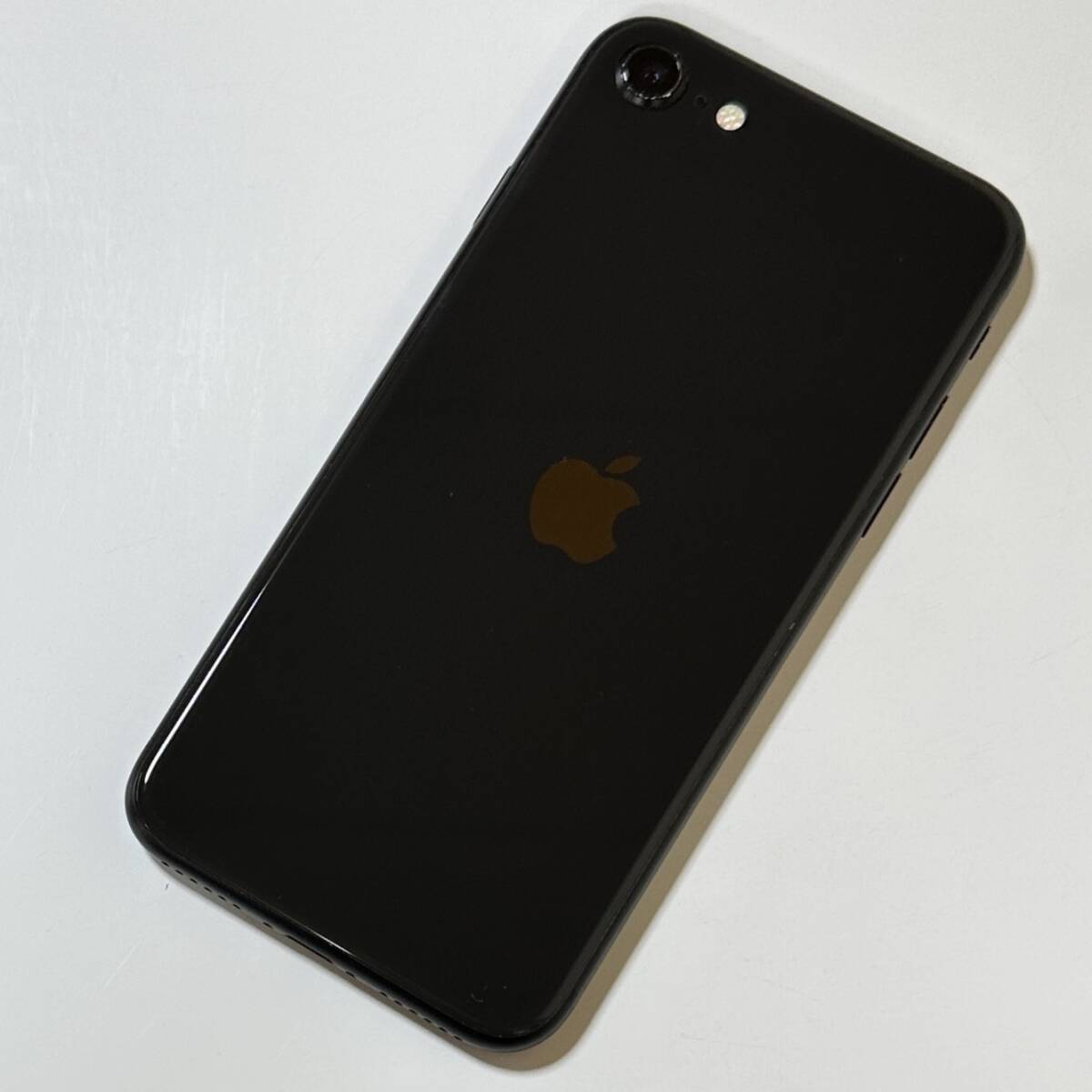 SIMフリー iPhone SE (第2世代) ブラック 64GB MHGP3J/A バッテリー最大容量93％ アクティベーションロック解除済の画像10