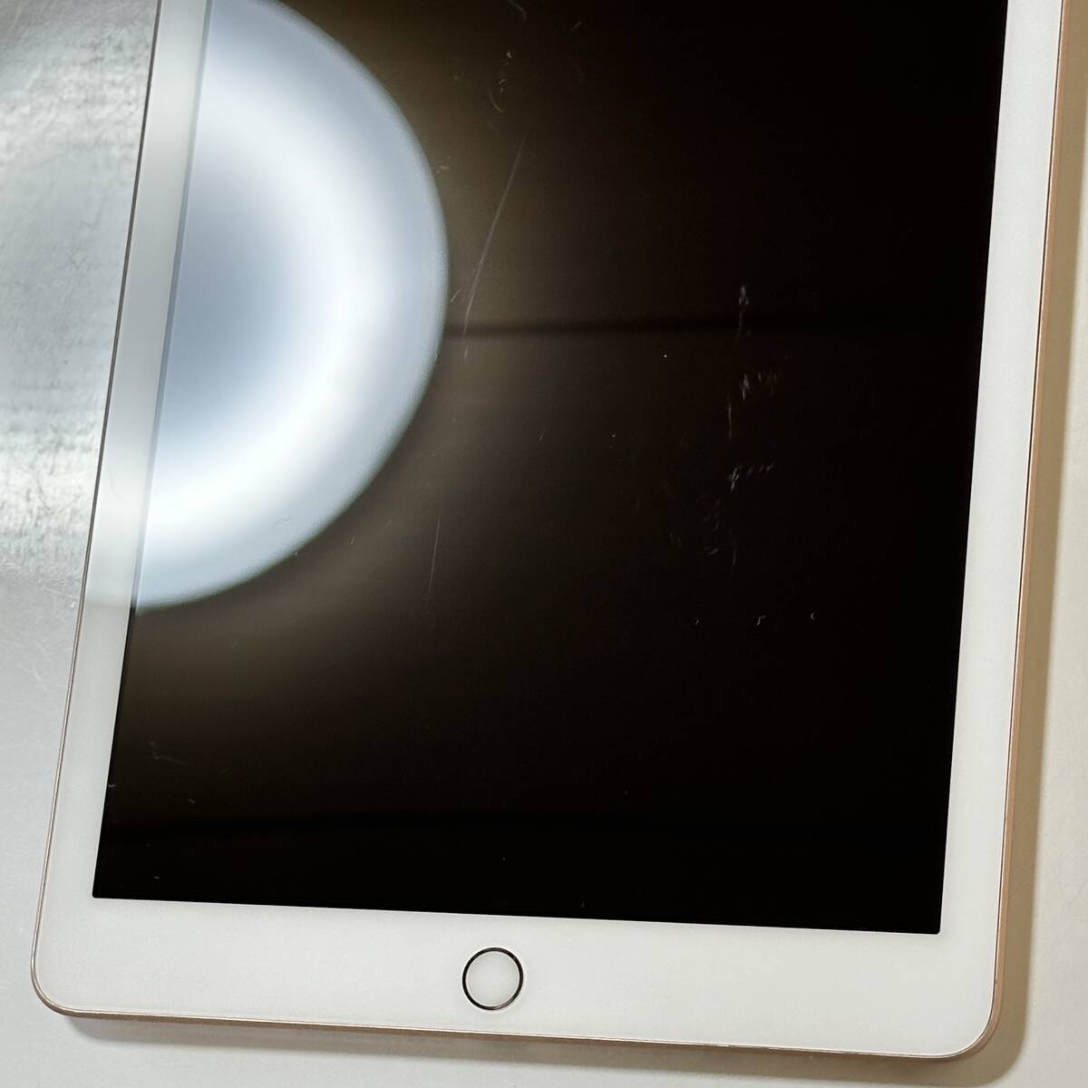 Apple iPad (第6世代) ローズゴールド 32GB 3D665J/A Wi-Fiモデル iOS17.4.1 アクティベーションロック解除済の画像3