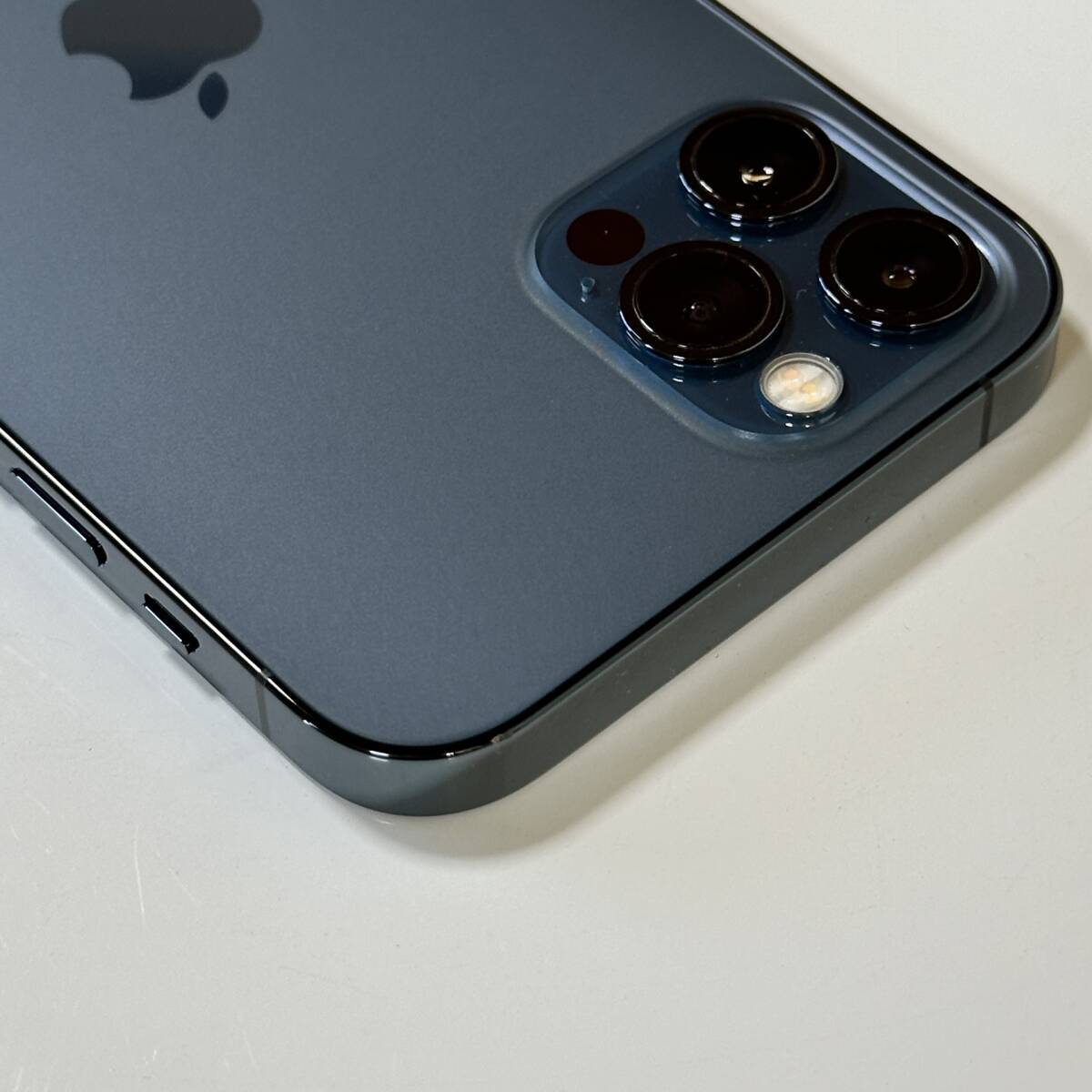 SIMフリー iPhone 12 Pro パシフィックブルー 128GB MGM83J/A バッテリー最大容量82％ アクティベーションロック解除済の画像9