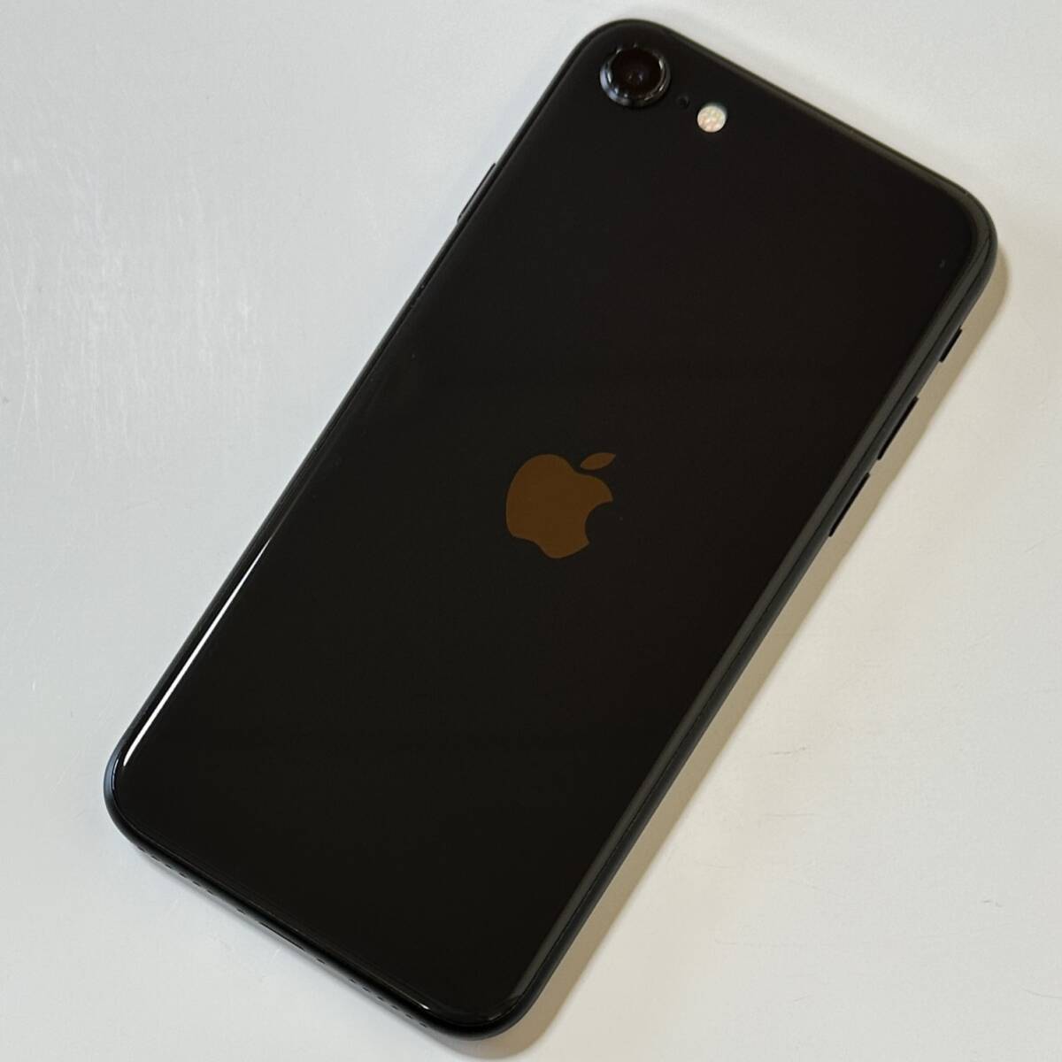 Apple SIMフリー iPhone SE (第2世代) ブラック 64GB MX9R2J/A iOS17.4.1 アクティベーションロック解除済の画像10