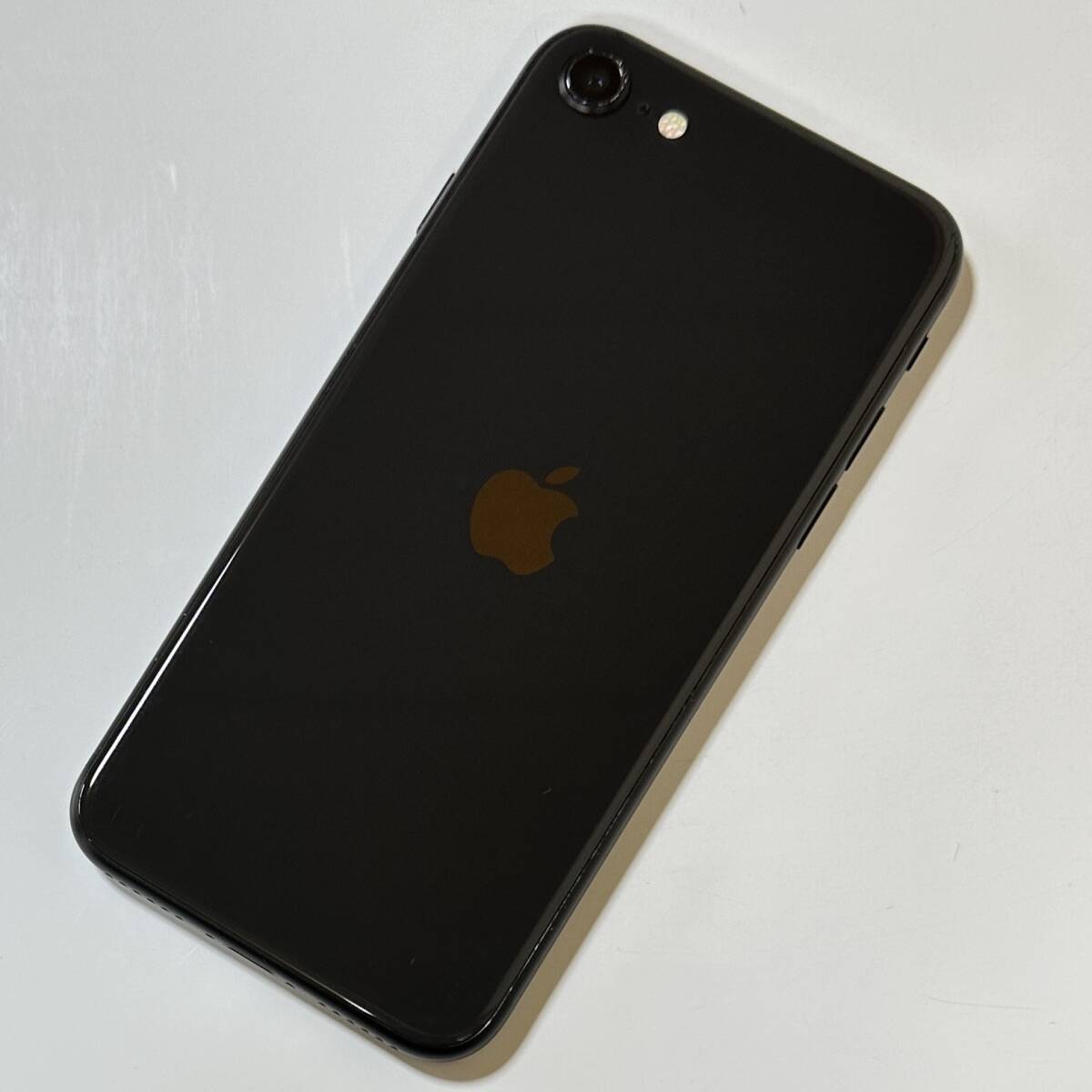 SIMフリー iPhone SE (第2世代) ブラック 128GB MHGT3J/A バッテリー最大容量94％ アクティベーションロック解除済の画像8