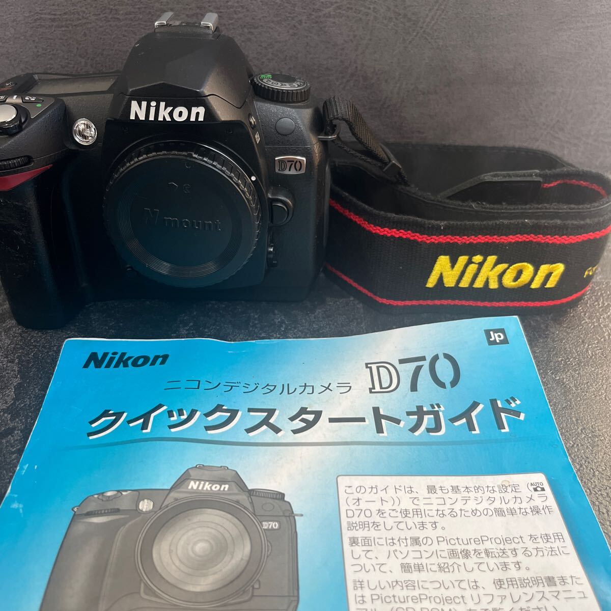 1円スタート！Nikon D70 デジタル一眼レフカメラ _画像1