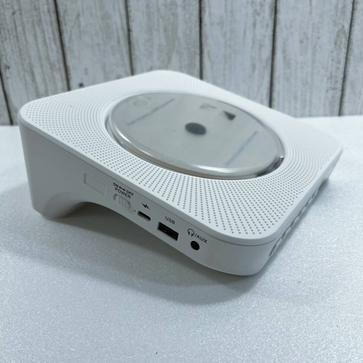 Fohil CDプレーヤー 卓上置き式 ラジカセ 多機能 防塵透明カバー付 Bluetooth/CD/FM/USB/AUX対応 ラジオ LEDディスプレイ PSE認証 ホワイトの画像10