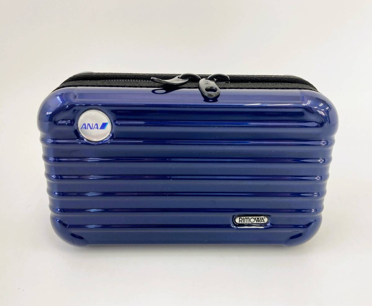 AA08897 ANA 全日空 RIMOWA リモワ コラボ ファーストクラス アメニティポーチ スーツケース型 光沢 ネイビーの画像8
