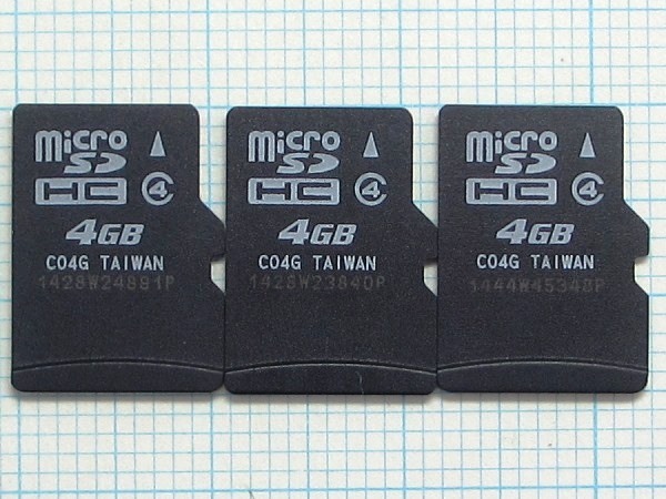 *micro SDHC карта памяти 4GB 3 листов б/у * стоимость доставки 63 иен ~