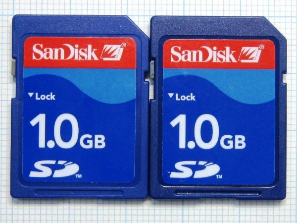 ★SanDisk ＳＤメモリーカード １ＧＢ ２枚 中古★送料６３円～_画像1