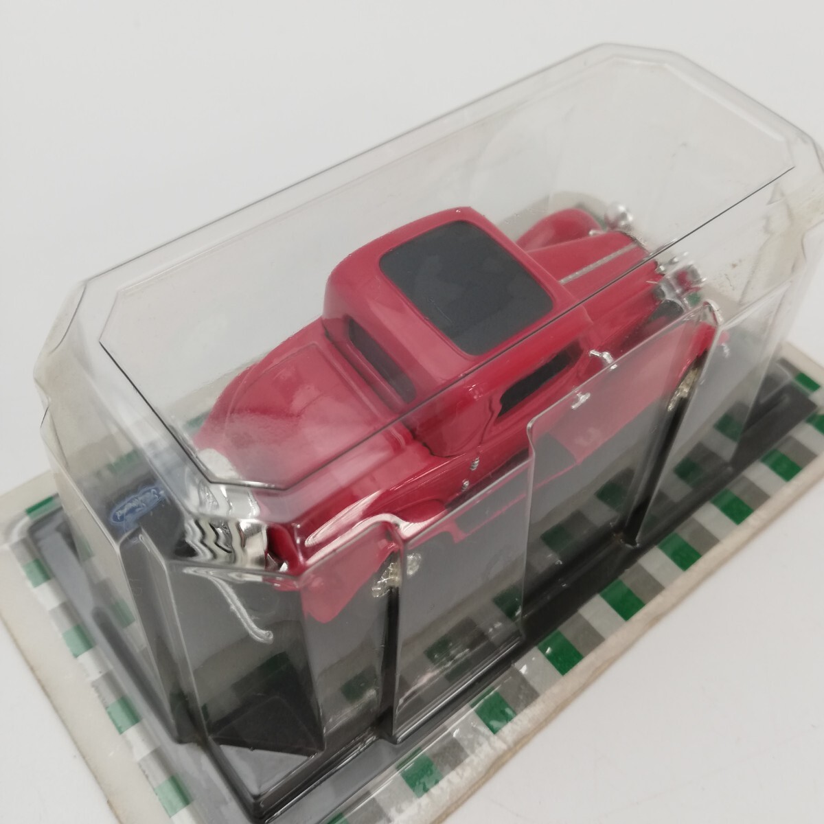 KA★1円～ 未開封 保管品 32 FORD 赤 レッド アメリカ 1/43 スケール 世界の名車コレクション デル プラド ミニカー 模型の画像7