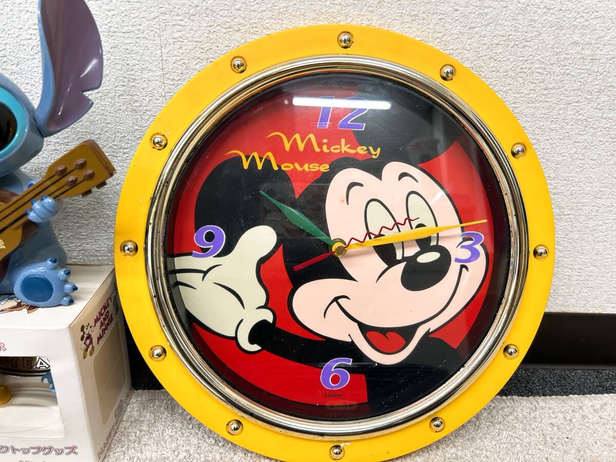 A444　Disney　ディズニー　グッズ　大量　まとめ売り　タオル　マグカップ　タンブラー　ストラップ　時計　他　ミッキー　スティッチ_画像5