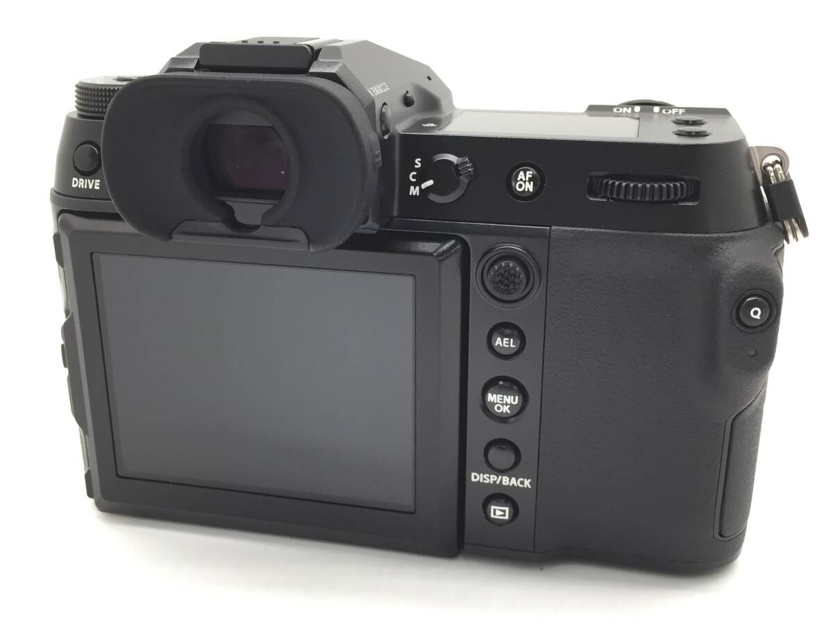 〇【リファービッシュ品・美品】FUJIFILM GFX50S II GF35-70mm レンズキット ミラーレスデジタルカメラ GF35-70mmF4.5-5.6 WR 動作品の画像5