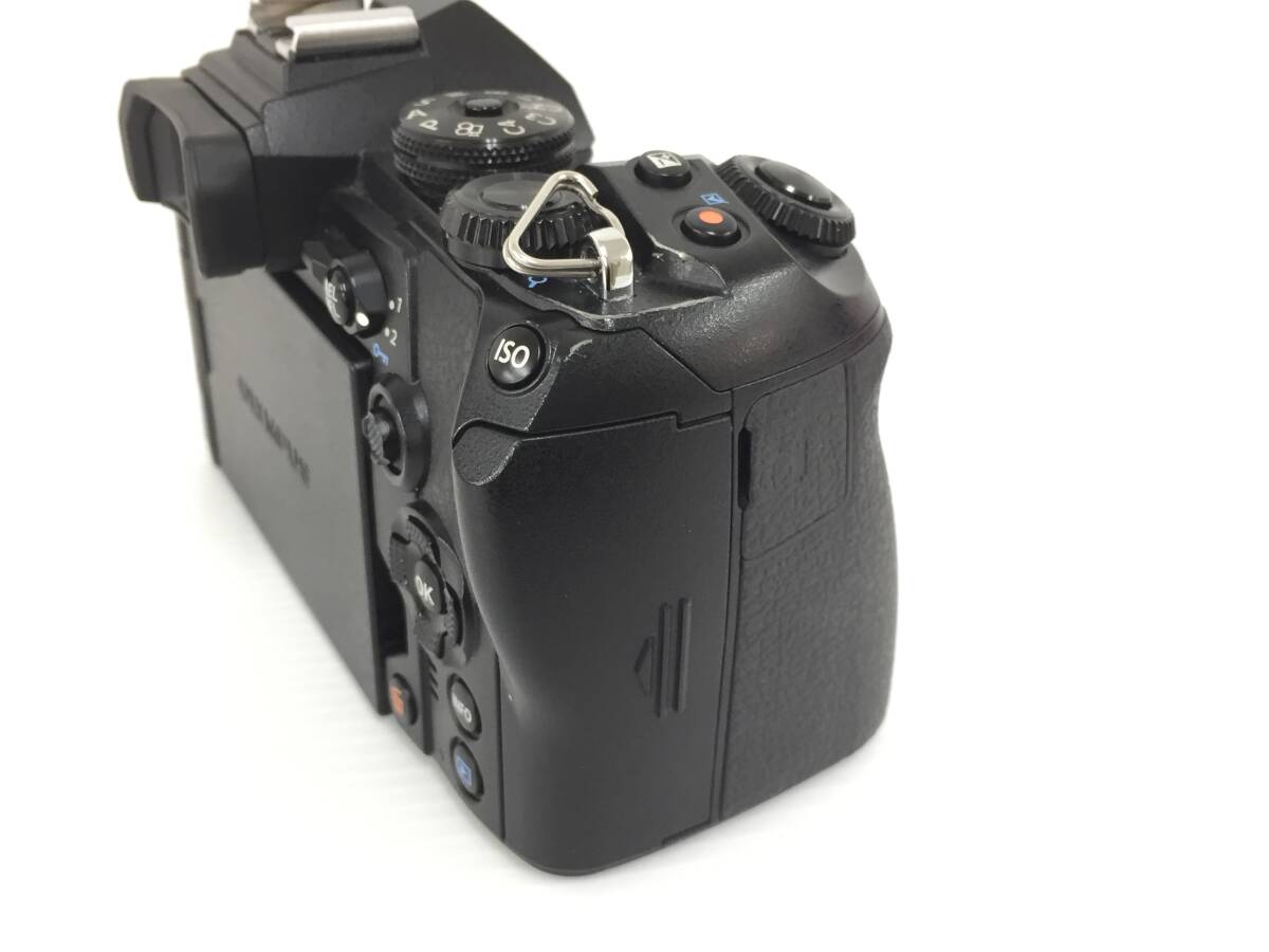 〇【良品】OLYMPUS オリンパス OM-D E-M1 Mark III ミラーレス一眼カメラ ボディ 動作品_画像4