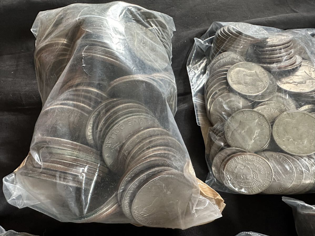 【NCY0035】アメリカ 821ドル まとめて 総重量17.5kg 外国コイン 1ドル 50セント 25セント 古銭 硬貨 貨幣 お金 銀貨 金貨 骨董品 の画像2