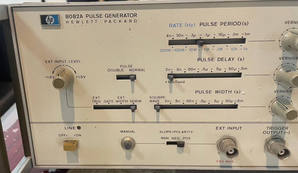 中古品 HP 8082A PULSE GENERATOR パルスジェネレーター（ヒューレット・パッカード）の画像2