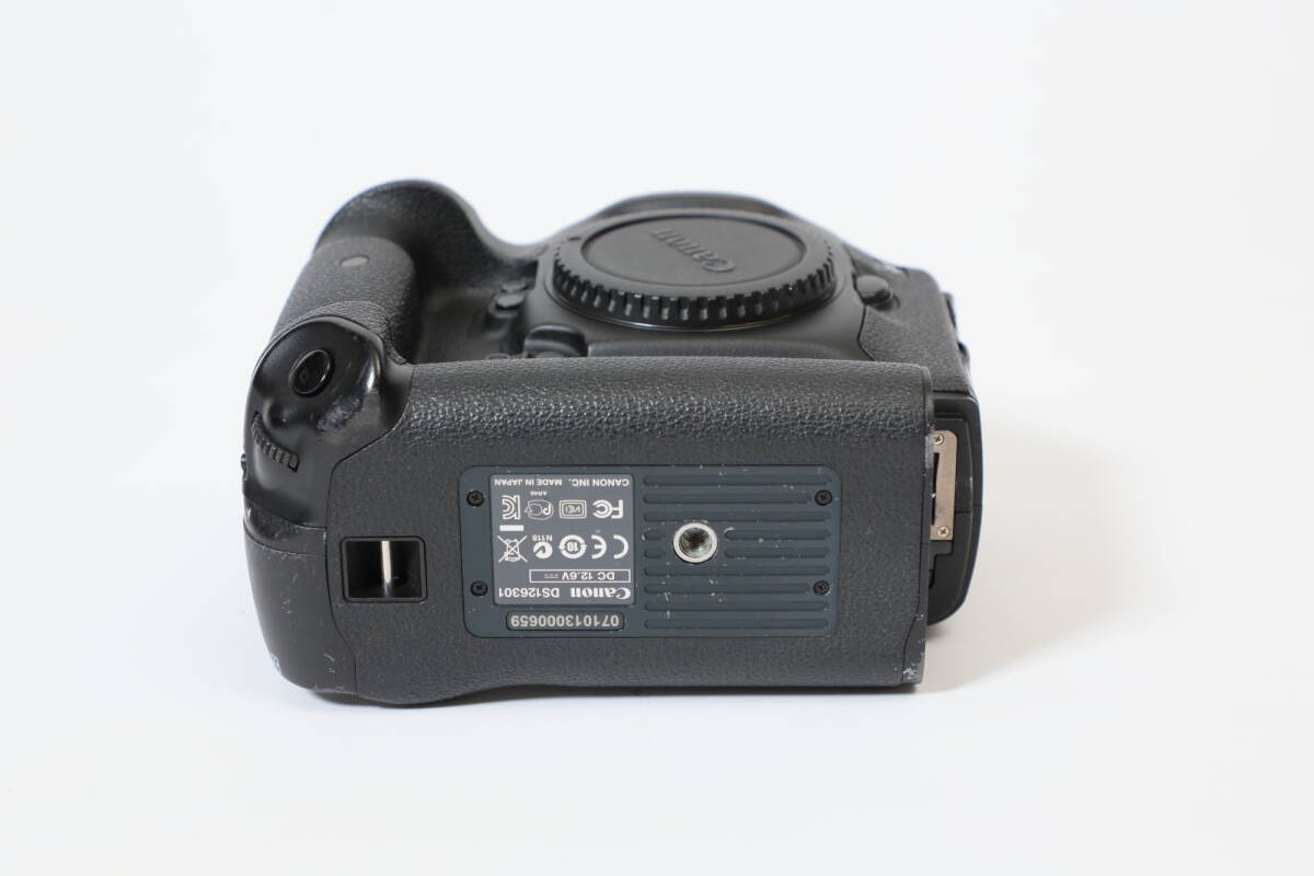 Yahoo!オークション - 美品 Canon 1DX ボディ シャッター回数 Yahoo!オークション - 美品 Canon 1DX ボディ シャッター回数