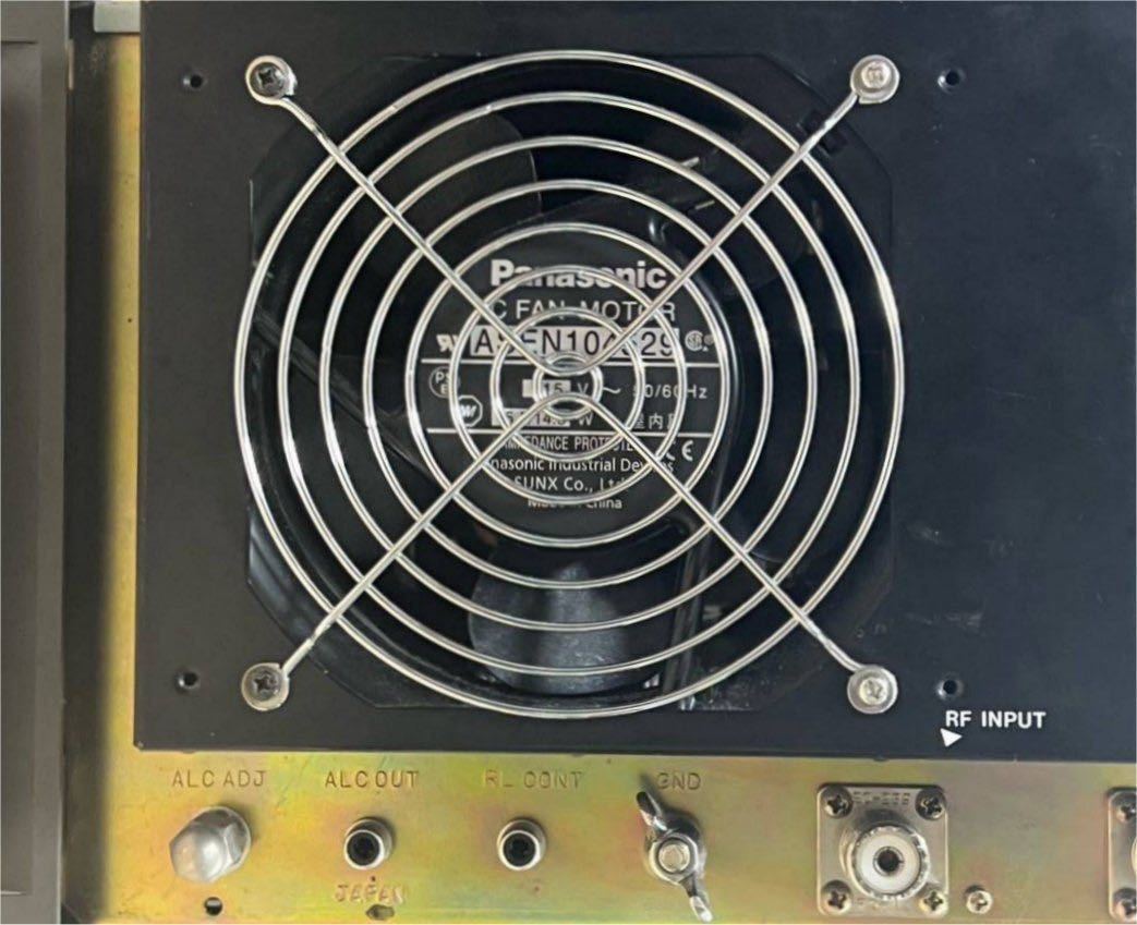放熱効果UP TL-922用ファンプロテクターTL-922真空管室内のパンチング板を撤去しこの製品を設置する事により風量が増し放熱効果がUPしますの画像1