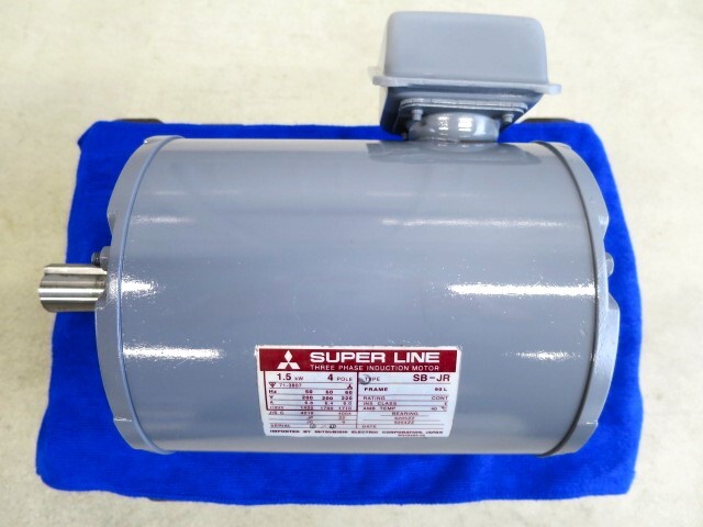 ★ MITSUBISHI THREE PHASE INDUCTION MOTOR ★ 三菱・200V・三相モーター・1.5KW・4POLE／ SUPER LINE・整備品 ★の画像3