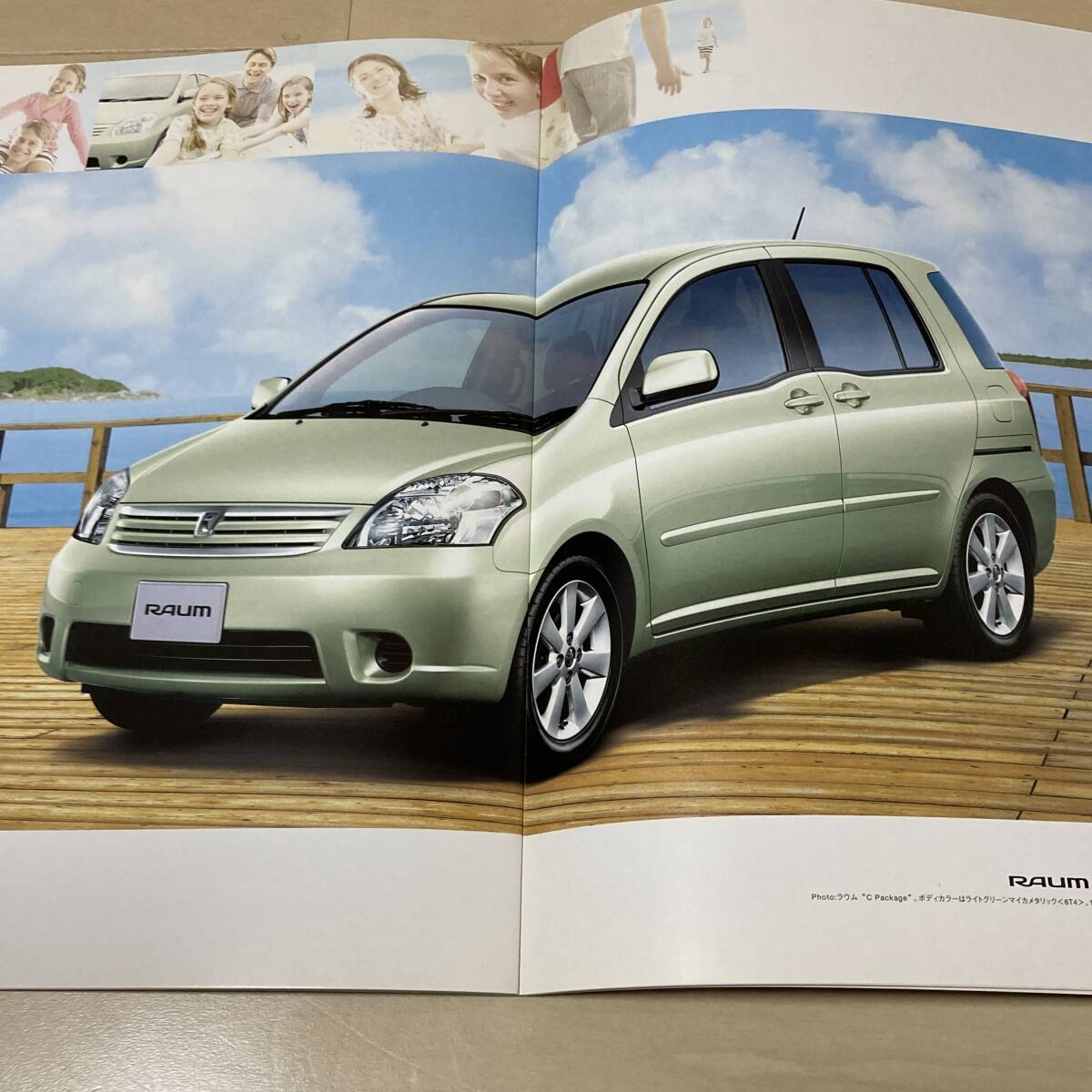 ☆絶版車カタログ☆2003年10月発行 NCZ20/25系前期 トヨタ ラウム（価格表付き）パノラマオープンドア/ユニバーサルデザイン/Sパッケージ_画像2