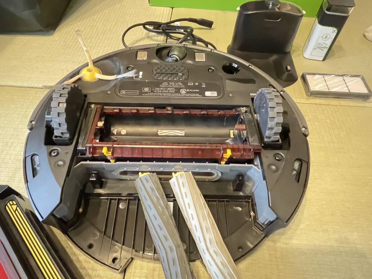 【完全動作品】iRobot Roomba 960 アイロボット ルンバ960 ロボット掃除機 使用わずか【動作確認済／清掃済み】段差乗り越え 自動充電の画像6