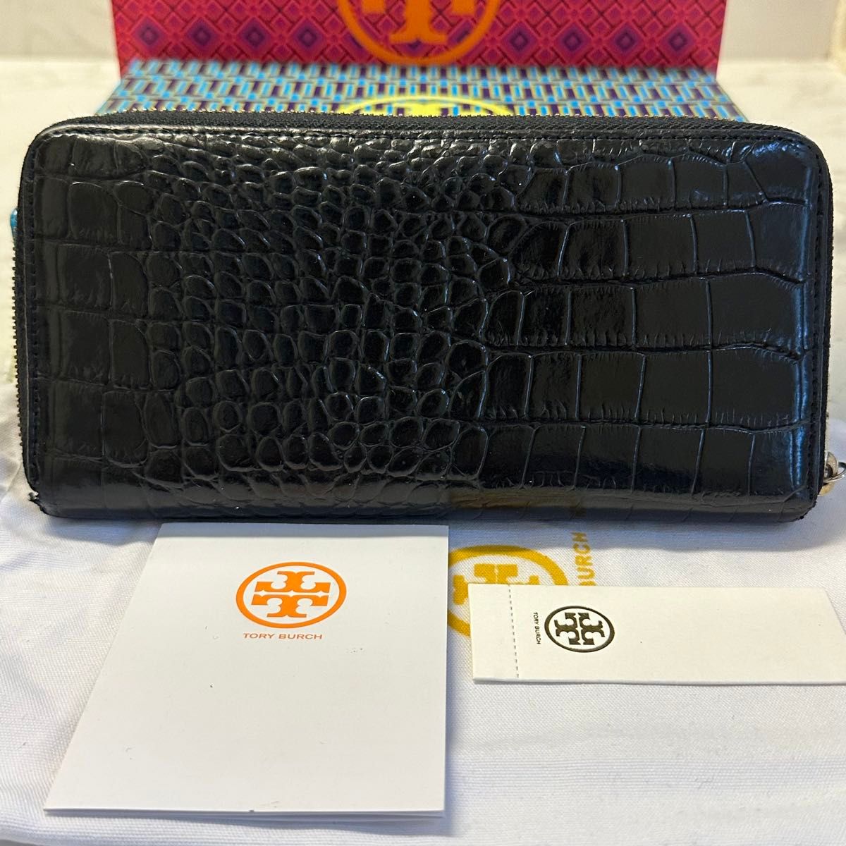 新品同様！　トリーバーチ　TORYBURCH 財布 長財布 クロコダイル ラウンドファスナー