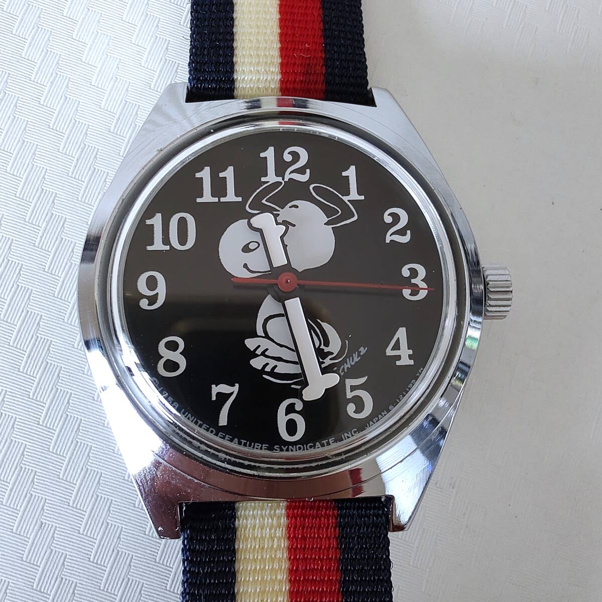 ◆スヌーピー 古い手巻式腕時計 日本製 [120418M] の画像1