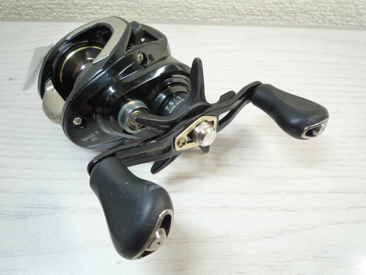 PR3696　Daiwa　ベイトリール　ダイワ BASS X 80 リール_画像2