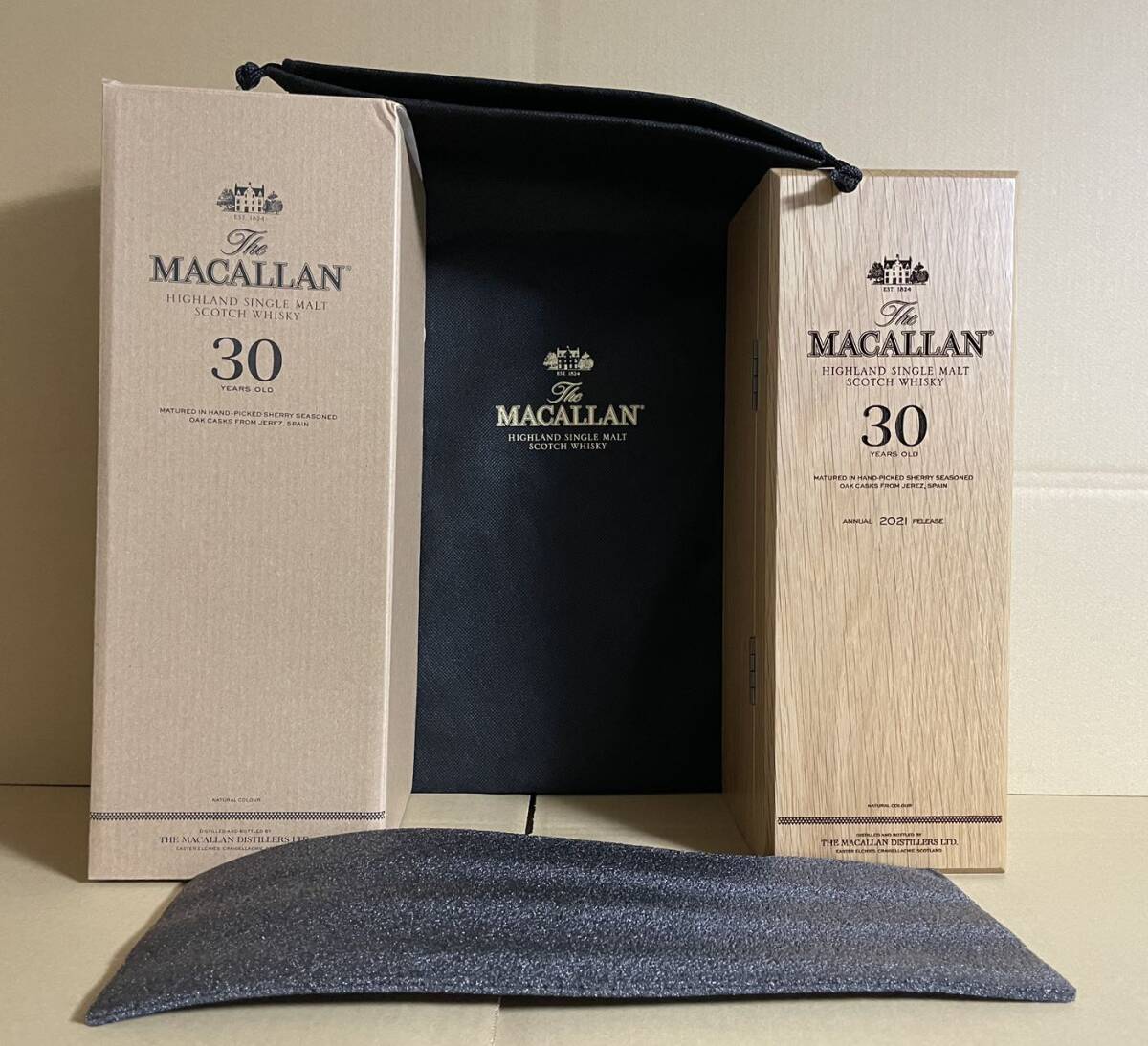 【未開栓】 The MACALLAN マッカラン 30年 シェリー オーク 箱付 スコッチウイスキー 2021 43％ 700mlの画像2