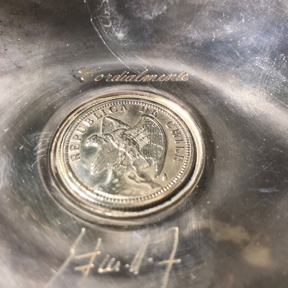 希少　銀杯　白銅　チリ共和国大統領　贈答品　コイン　皿 1933 ペソ　エドゥアルド・フレイ・ルイスタグレ_画像6