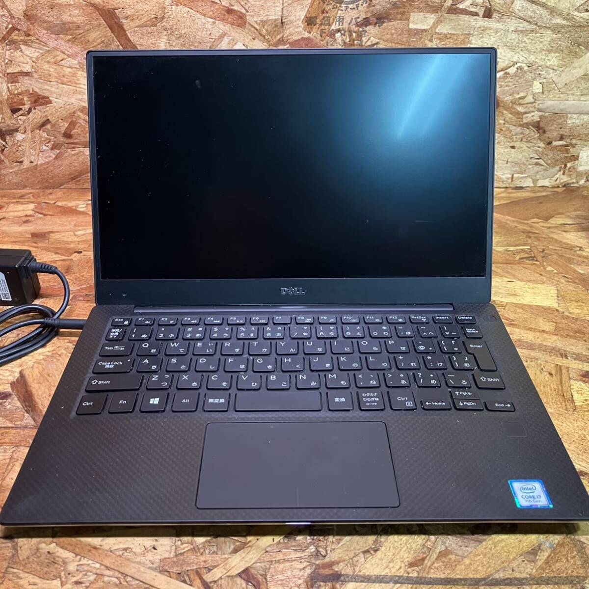 ★1円〜 DELL ノートPC 13.3インチ core i7-7590U RAM 8GB SSD 256GB windows10 QCNFA364A XPS バッテリー膨張 あり 電源コード付き_画像3