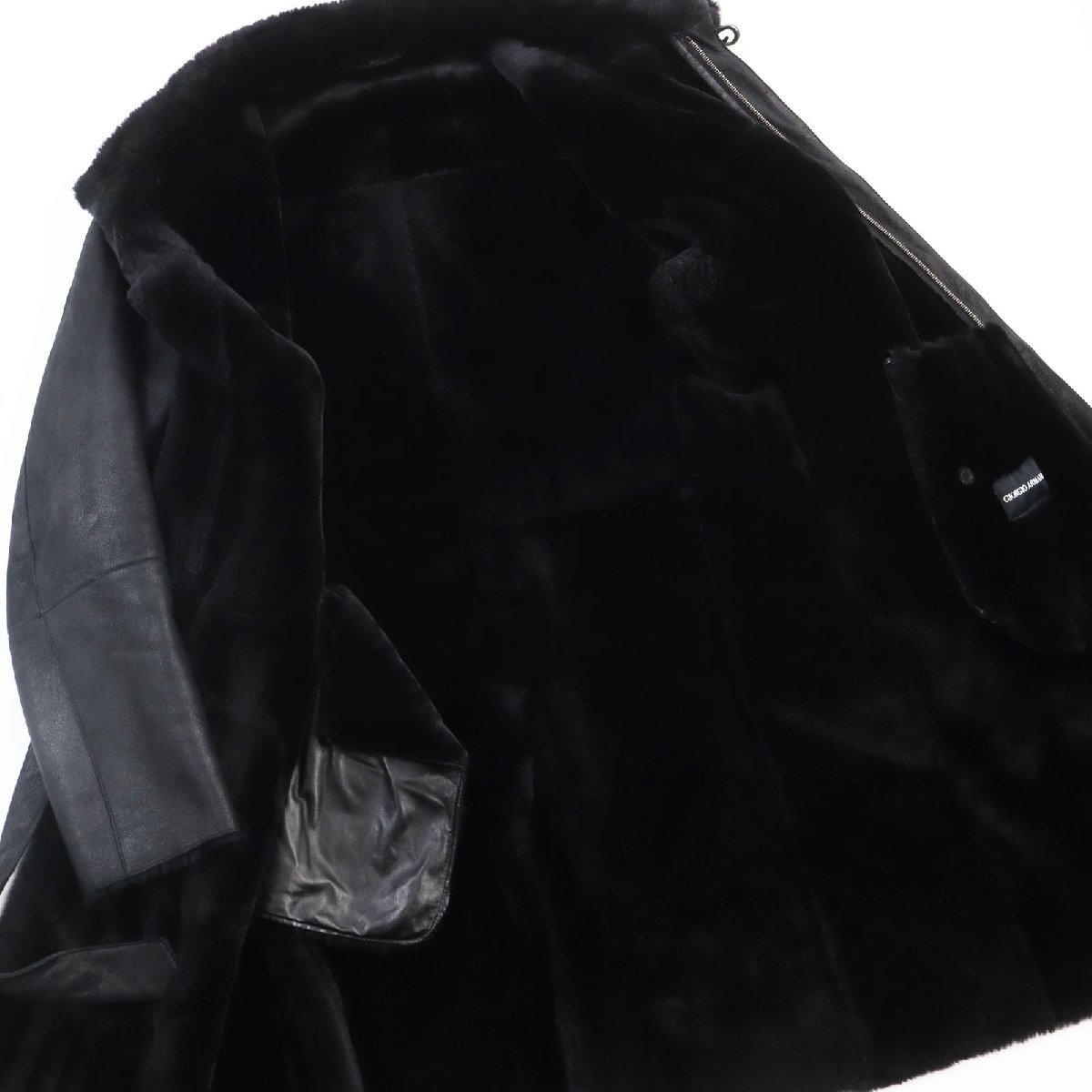 美品●GIORGIO ARMANI ジョルジオアルマーニ 黒タグ ベルテッドジップアップムートンコート ロングコート ブラック 54 イタリア製 メンズ_画像3