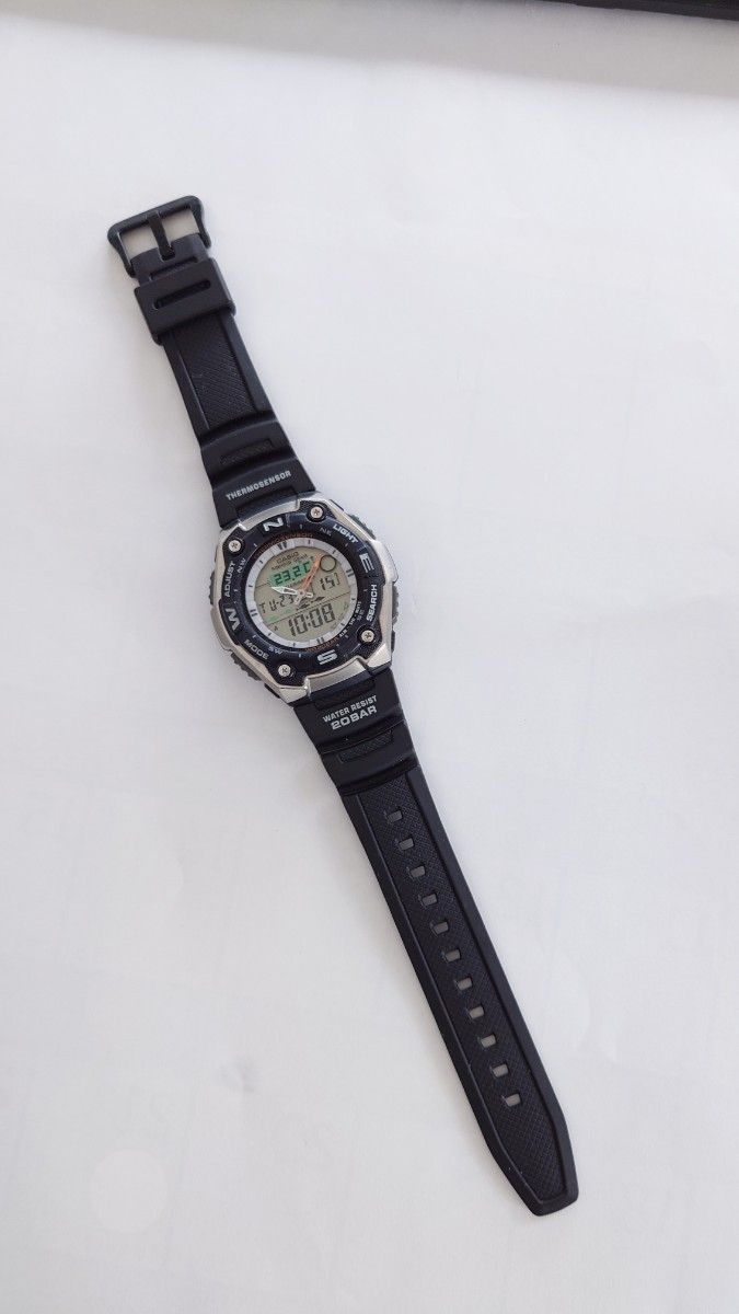カシオAQW−101　フィッシングギア　クオーツ　釣り専用腕時計　防水腕時計  A510
