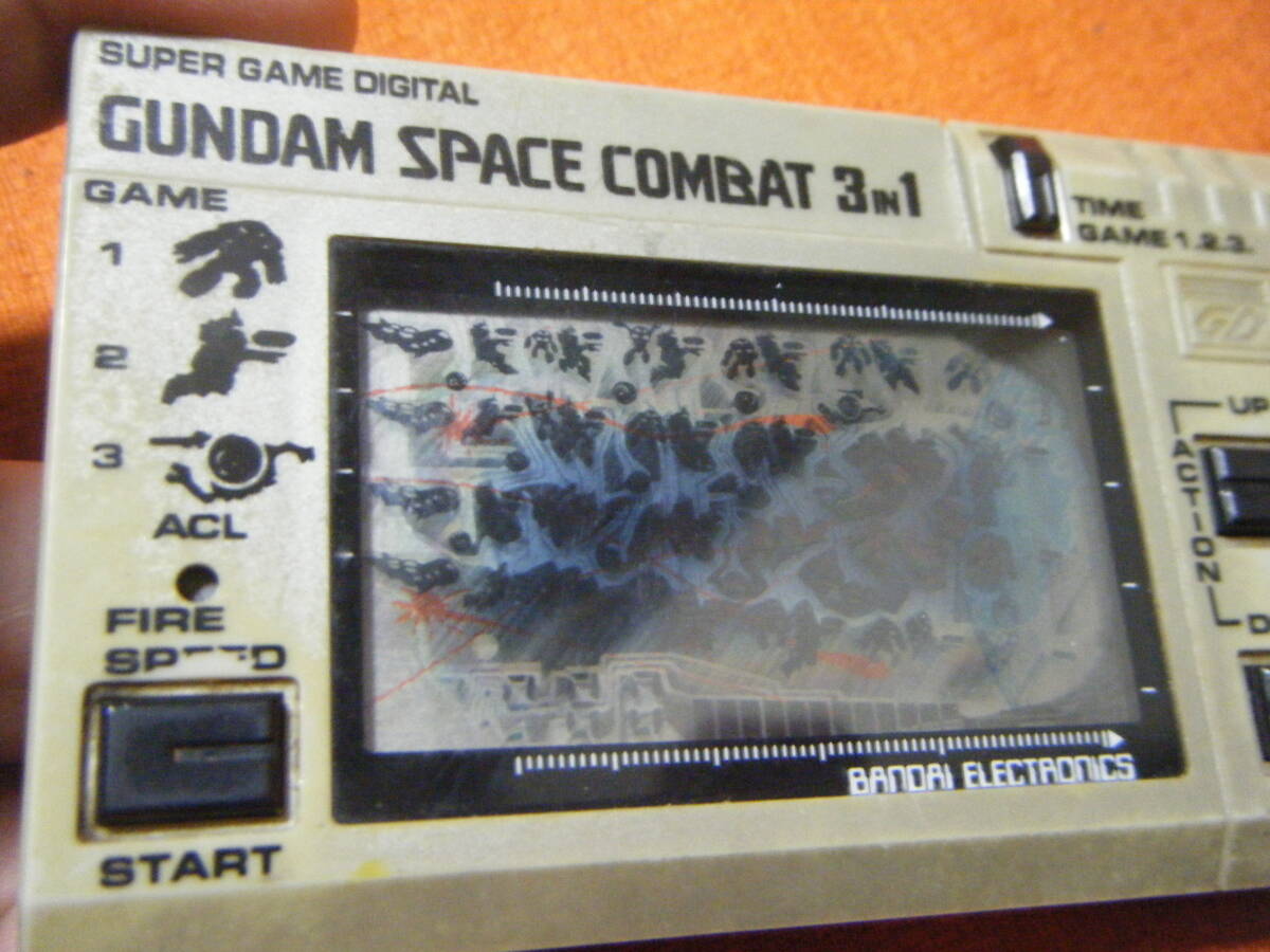 ●携帯ゲーム バンダイ ガンダム スペース コンバット 3in1 GUNDAM SPACE COMBAT 携帯型 ゲーム機 ジャンク ●の画像3