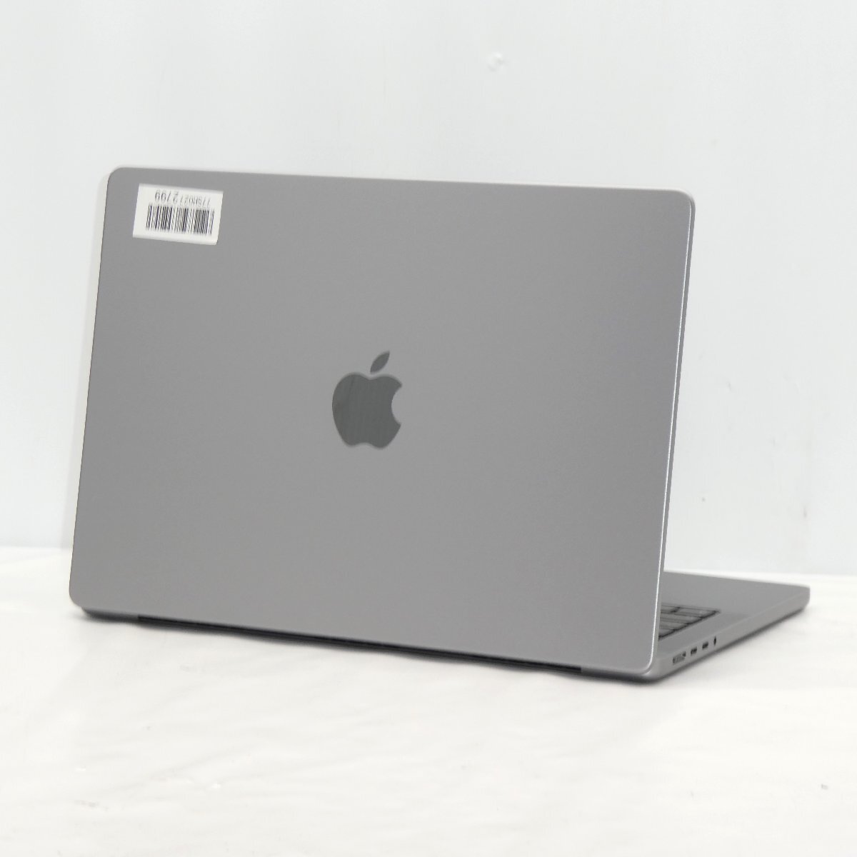 Apple MacBook Pro 14インチ 2023 Apple M2 Pro 16GB/SSD512GB/Mac OS Ventura/AC無【栃木出荷】の画像2