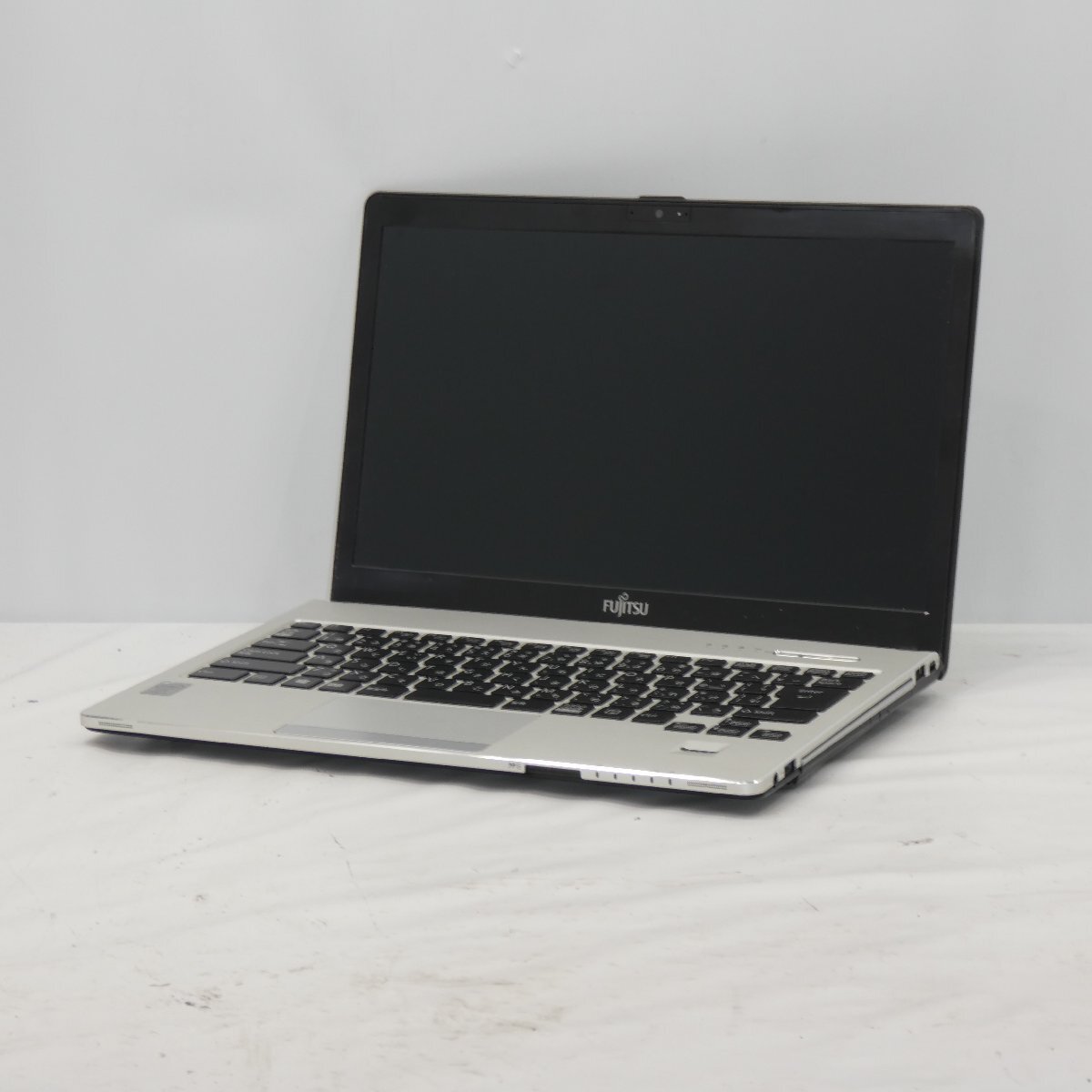 FUJITSU LIFEBOOK S935/K Core i5-5300U 2.3GHz/4GB/HDD320GB/DVDマルチ/13インチ/OS無/動作未確認/AC無【栃木出荷】の画像1