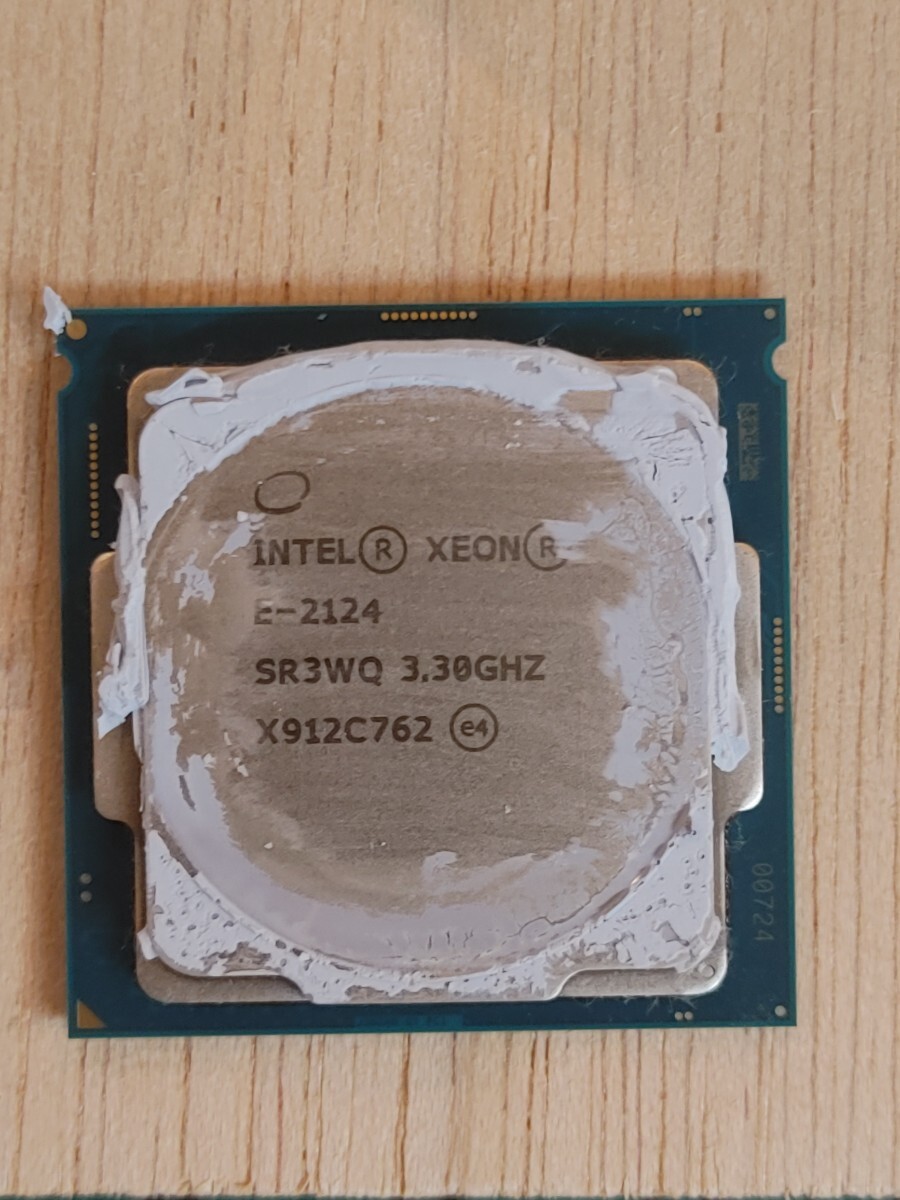 intel xeon E-2124 SR3WQ CPU _画像1