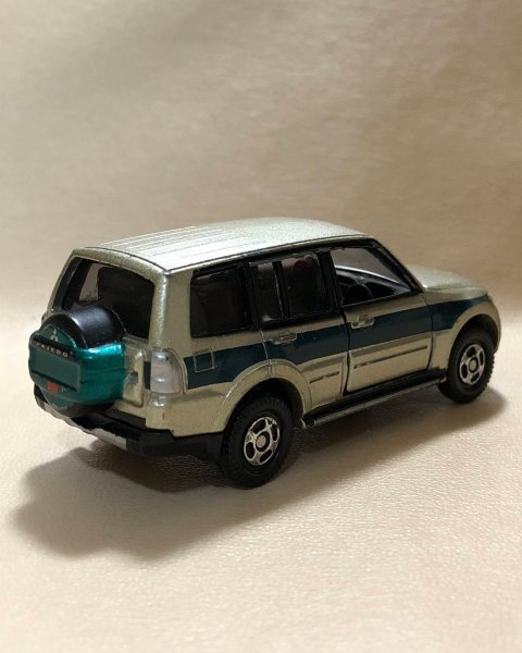 トミカ　三菱　パジェロ　No.85　2007　ミニカー　TOMICA　同梱可 MITSUBISHI PAJERO (Ecrz_silvr)_画像2