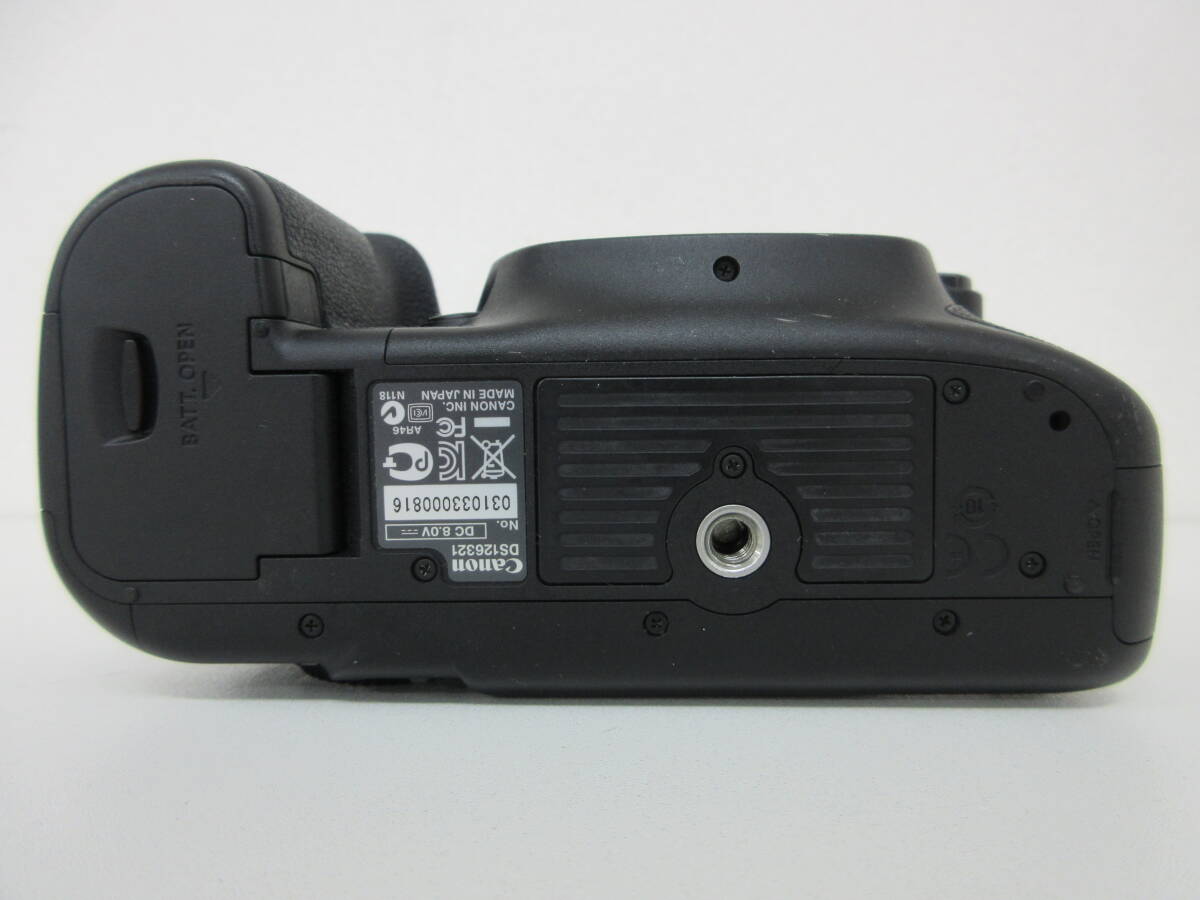 中古 カメラ Canon キャノン EOS 5D DS126321 Mark III ボディ デジタル 一眼レフ ※動作未確認 ／Tの画像5