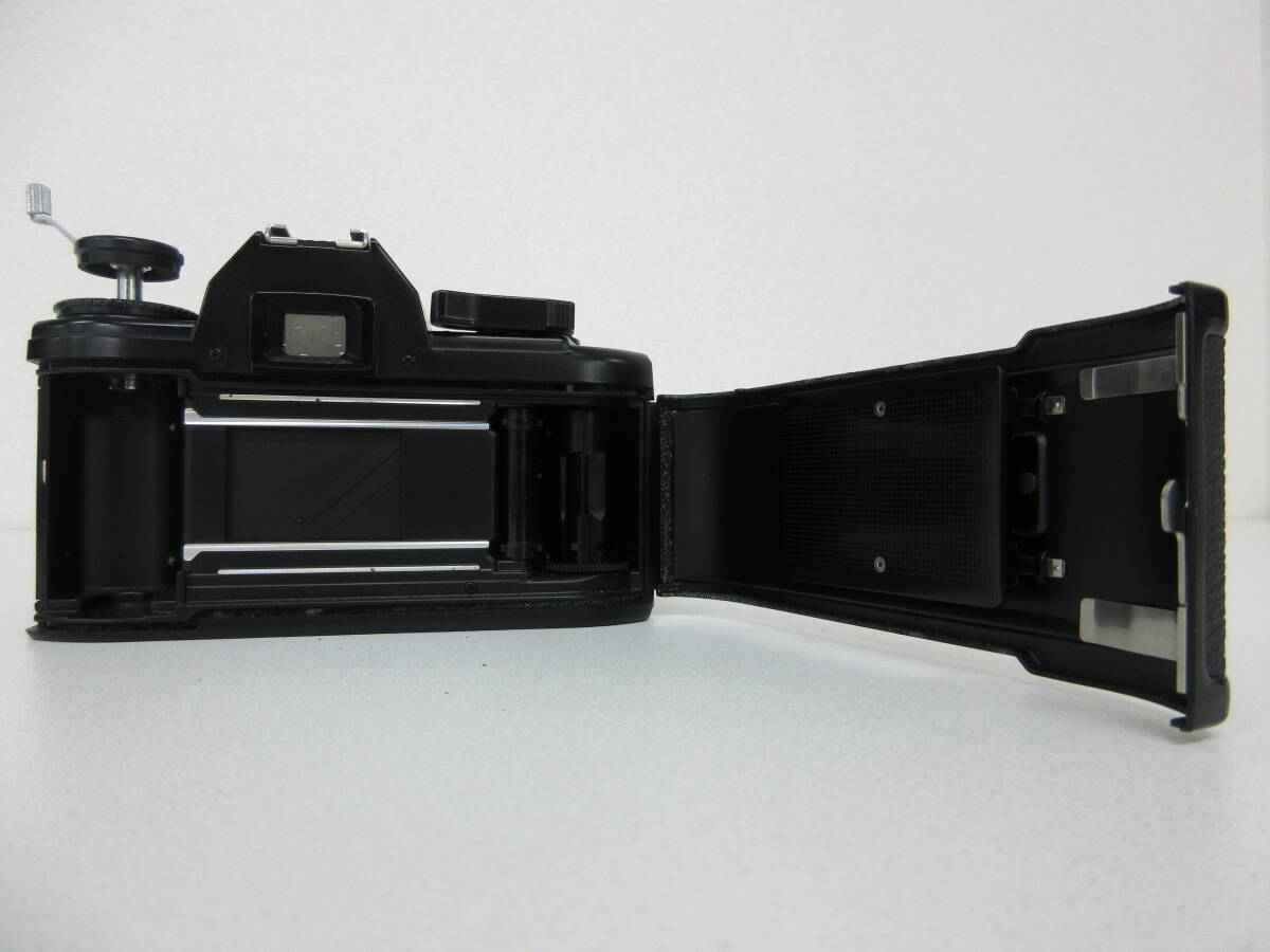 中古 カメラ Nikon ニコン EM / NIKKOR 50mm 1:1.8 一眼レフ フィルムカメラ ※動作未確認 ／Vの画像8