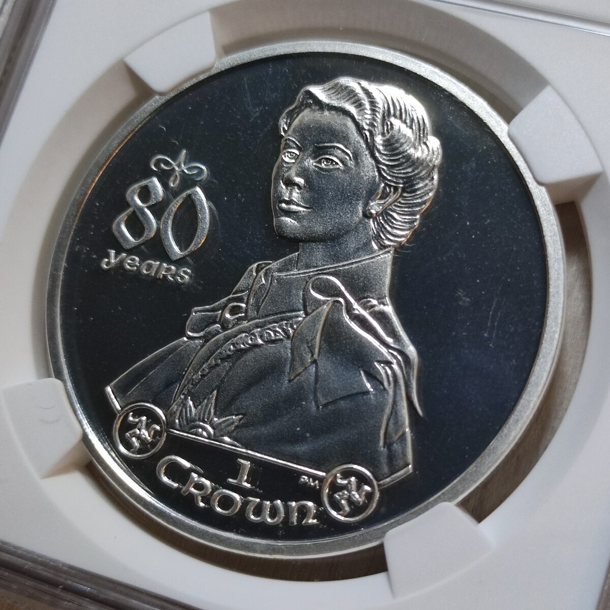 1円スタート！ 最高鑑定 NGC PF68 2006 マン島 １クラウン 銀貨 エリザベス２世生誕80年 記念コイン アンティークコイン モダンコインの画像1